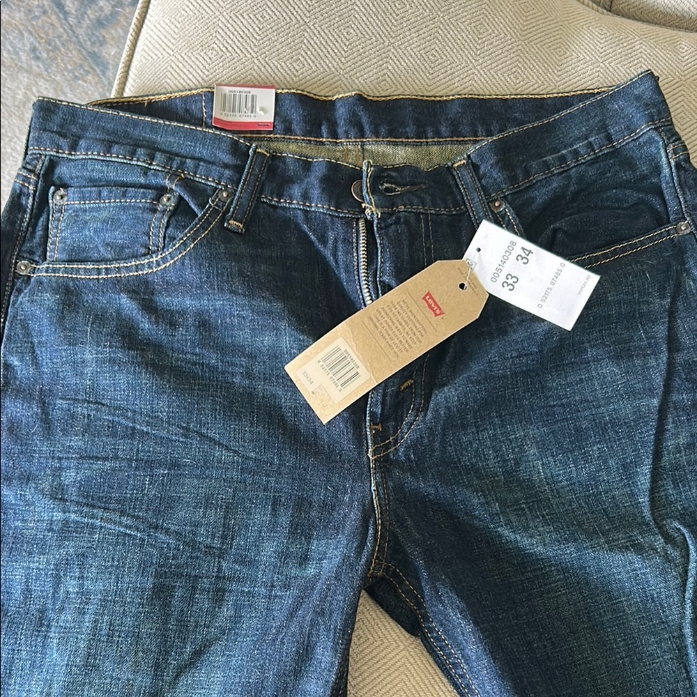 Levi's Blue Relaxed Jeans with Timeless Denim Appeal